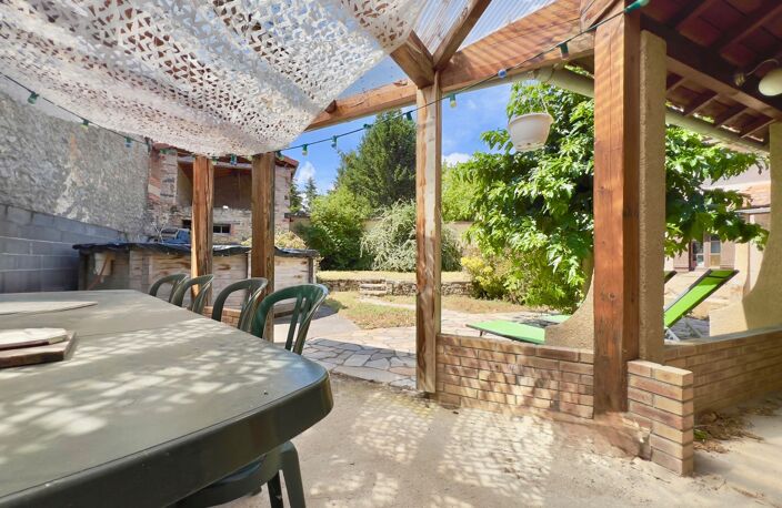 Maison de charme de 151 m² – 4 chambres, jardin, dépendances et beaux volumes à Varennes-sur-Morge — photo 3