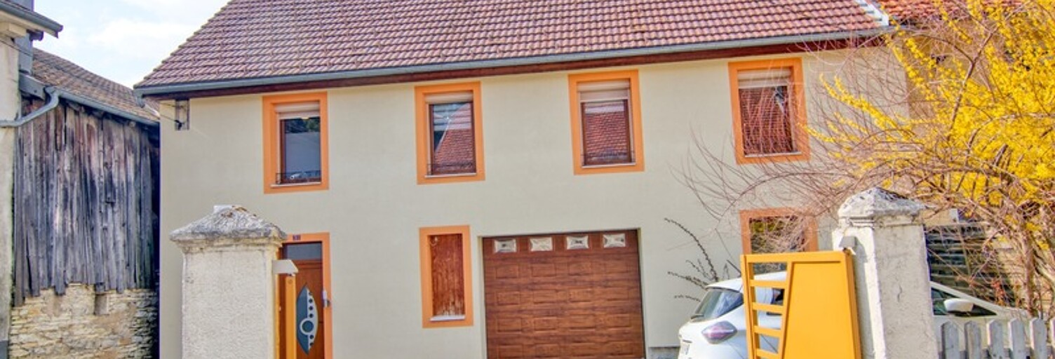 Maison 7 Pièces 261 m² à vendre à Val-d'Usiers (25520)