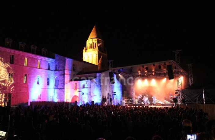 BAR A BIERES RESTAURATION CONCERTS à vendre SAINTES (17) — photo 3