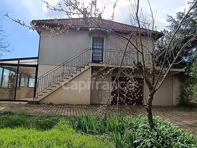 Virginie MASSON vous propose Maison sur sous-sol - 4 chambres - 6 pièces - vue campagne à Chemilly sur Yonne — photo du bien