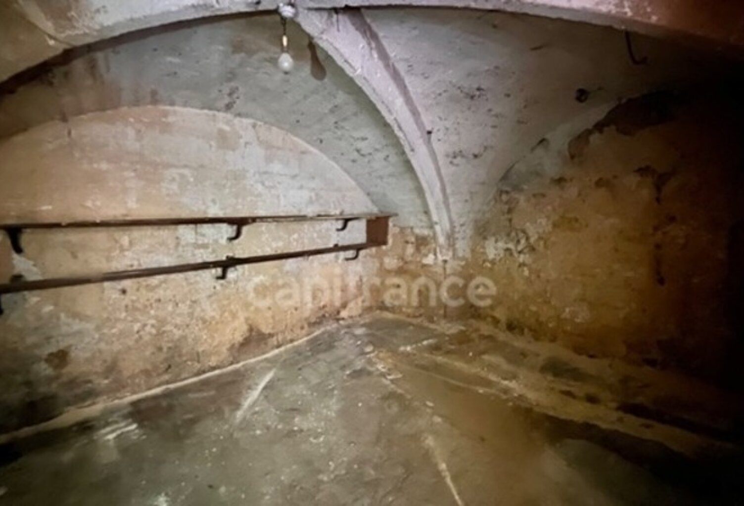 Dpt Hérault (34), à louer MONTPELLIER Cave — photo 1
