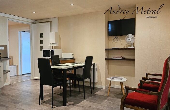 Appartement à vendre à AIX LES BAINS (73) composé de 3 studios, d'une salle commune et accès à la piscine — photo 4