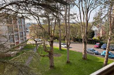 Appartement 5 pièces 1550 €