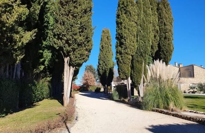 Propriété de caractère avec piscine et gîtes – Art de vivre en Provence — photo 2