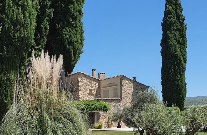 Propriété de caractère avec piscine et gîtes – Art de vivre en Provence — photo 3