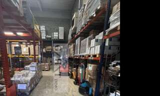 Local industriel  932 m² à louer à Ivry-sur-Seine (94200)