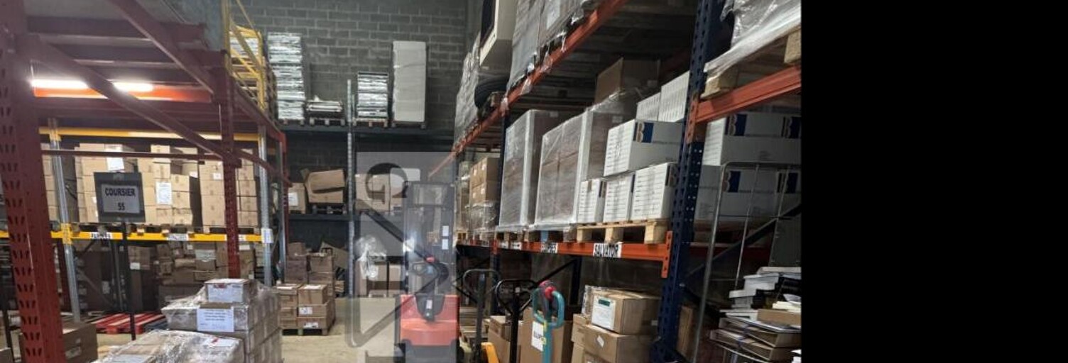 Local industriel  932 m² à louer à Ivry-sur-Seine (94200)