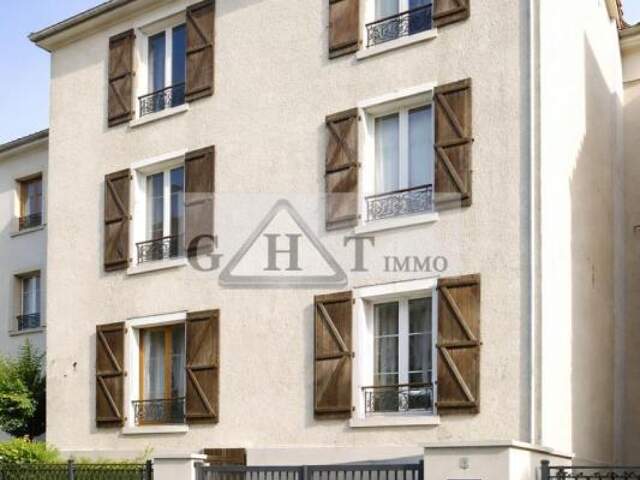 A vendre180M²– Immeuble de bureaux – Montreuil — photo du bien