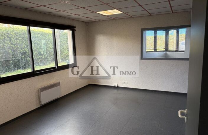 BUREAUX À VENDRE — photo 4