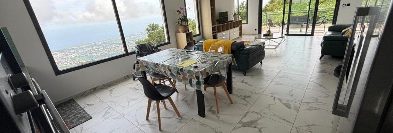 Maison 4 Pièces 117 m² à louer à Saint-Denis (97490)