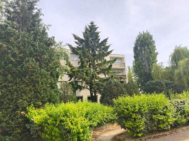 Appartement  F5 , 98m2 avec 4 chambres et balcon — photo du bien