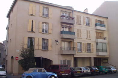 Appartement  733 €