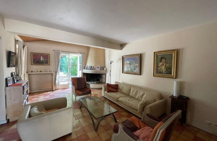 Maison de 253 m² avec terrain arboré et piscine 5 min d’Avignon — photo 3