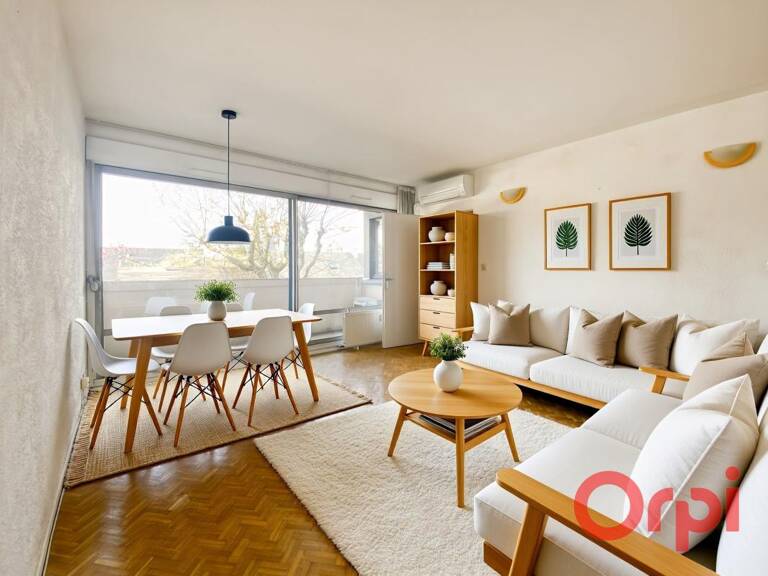 Appartement avec bacon à vivre et garage — photo 1