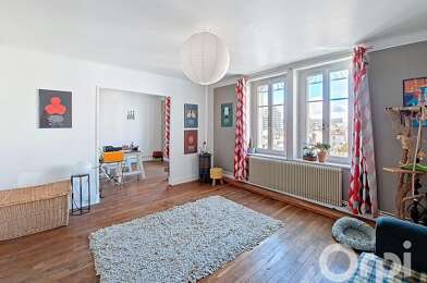 Appartement 6 pièces 215000 €