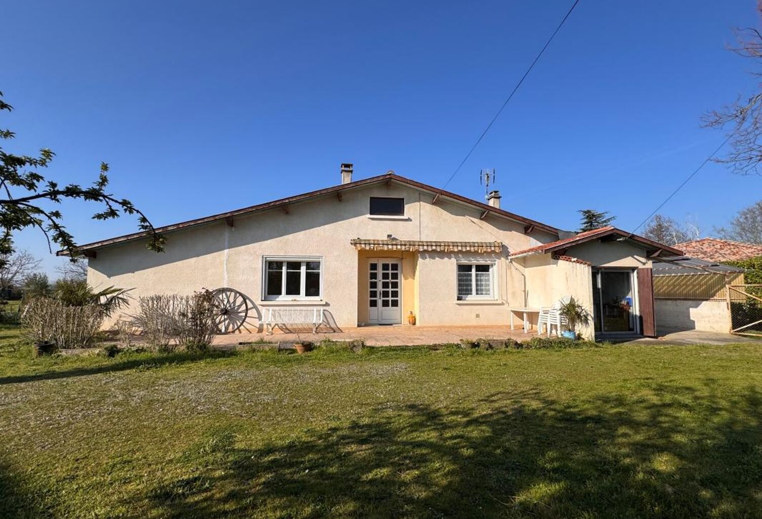 Maison 115 m² – 3 ch – Terrain 1400 m² – Dépendance + garage — photo 1
