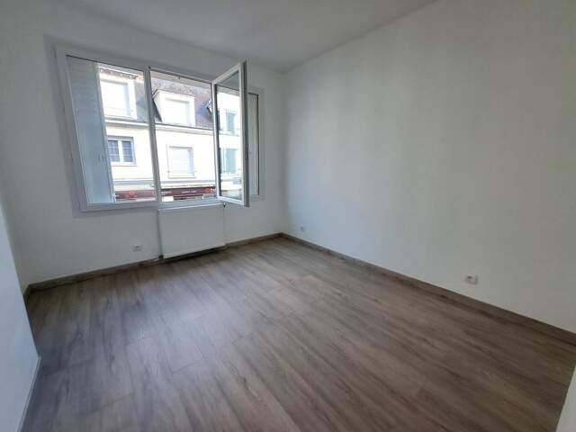 Appartement À Louer — photo du bien