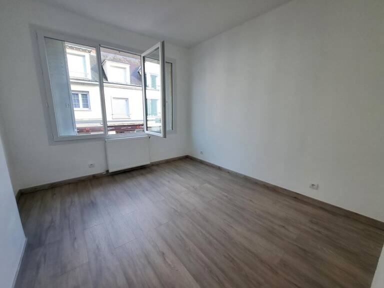 Appartement À Louer — photo 1