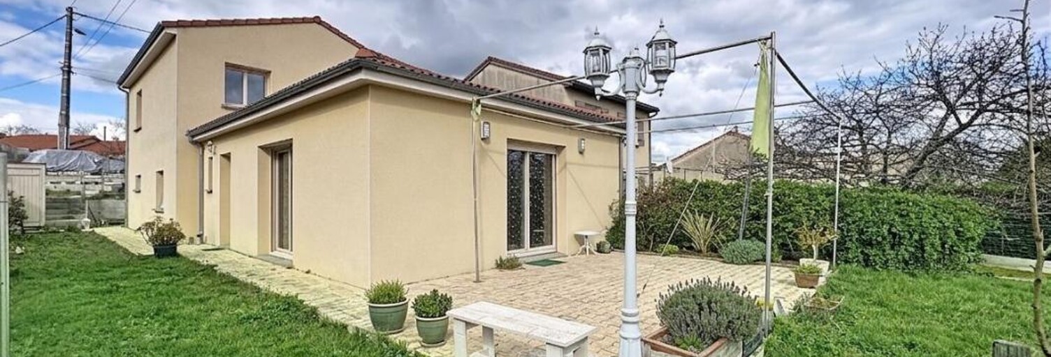Maison 4 Pièces 116 m² à vendre à Volvic (63530)