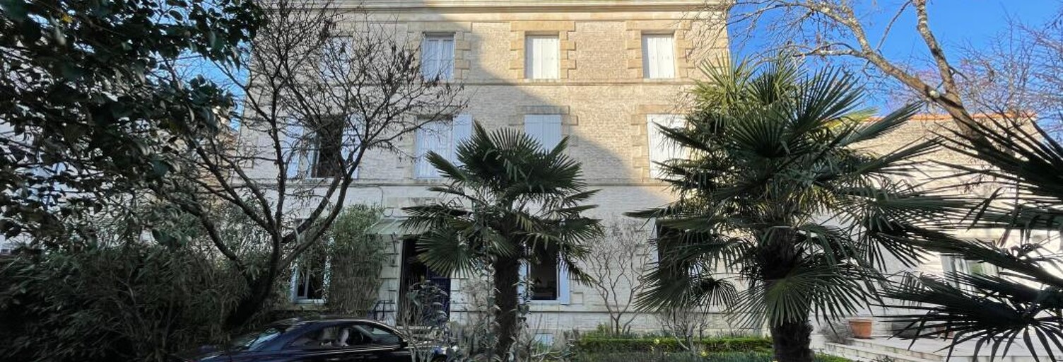 Maison 8 Pièces 275 m² à vendre à Niort (79000)