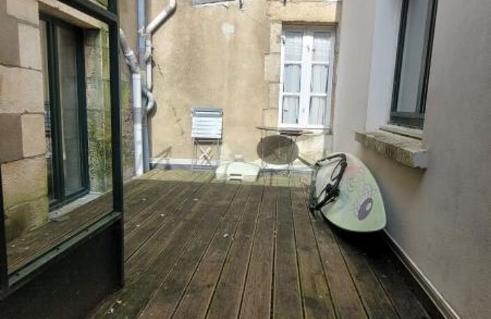Le Croisic, Appartement Face Port, À Vendre.La Vue Spectaculaire : Un vaste séjour baigné de lumière offrant un panorama imprenable sur le Port et le Traict — photo 4