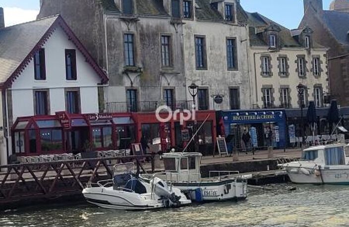 Le Croisic, Appartement Face Port, À Vendre.La Vue Spectaculaire : Un vaste séjour baigné de lumière offrant un panorama imprenable sur le Port et le Traict — photo 5
