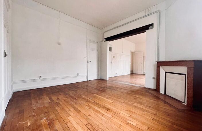 À vendre – Fort potentiel à exploiter – Secteur Jacquart, Reims — photo 2