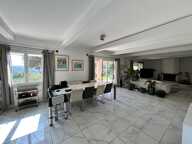 VILLA D'EXCEPTION ,VUE PANORAMIQUE ,CALME ABSOLU , 6 CHAMBRES ,PISCINE , 5 000 m² DE TERRAIN — photo 3