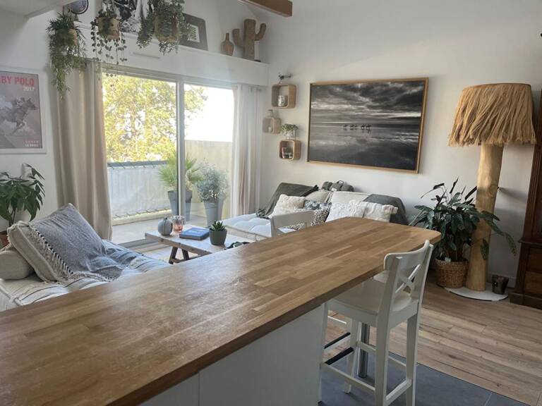 LE POULIGUEN - GRAND T2 EN DUPLEX DE 67m2 PROCHE CENTRE - STATIONNEMENT - CAVE — photo 1
