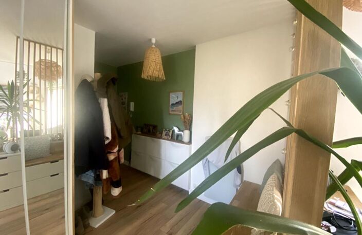 LE POULIGUEN - GRAND T2 EN DUPLEX DE 67m2 PROCHE CENTRE - STATIONNEMENT - CAVE — photo 5