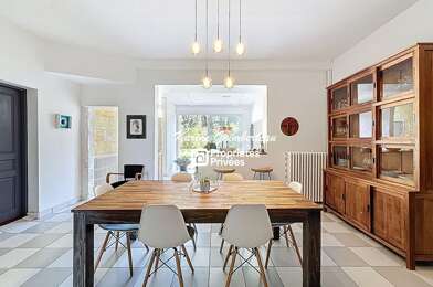 Maison 8 pièces 644800 €