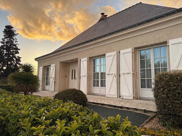 Maison Les Ponts De Ce 6 pièce(s) 140 m2 — photo 1