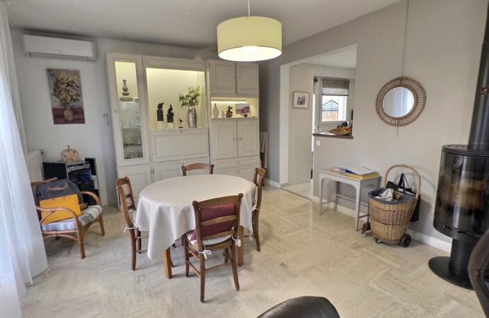 Maison Les Ponts De Ce 6 pièce(s) 140 m2 — photo 2