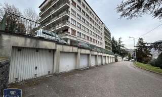 Garage   m² à louer à Chambéry (73000)