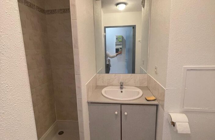 Location appartement 1 pièce 19 m² à Valence (26000) — photo 4
