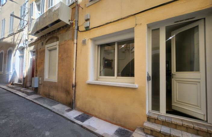 BEL APPARTEMENT T2 CENTRE PORT-VIEUX — photo 4