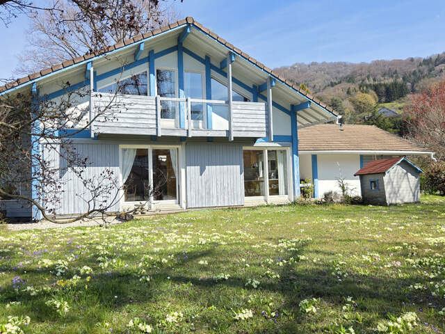 Cluses Noiret   Villa familiale 167 m2, 5 chambres, terrain — photo du bien