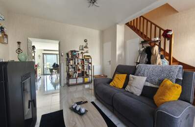 Maison 3 pièces 90 m&sup2; — photo du bien