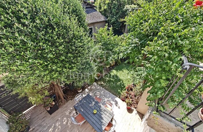 VILLA JUMELEE HYPER-CENTRE GARAGE JARDIN — photo 2