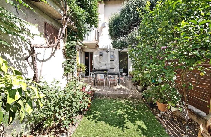 VILLA JUMELEE HYPER-CENTRE GARAGE JARDIN — photo 3