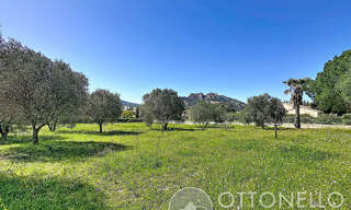 Terrain  785 m² à vendre à Roquebrune-sur-Argens (83520)