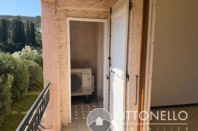 Appartement 3 pièces 860 €