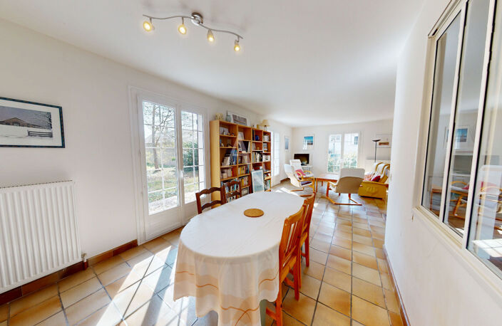 Maison à vendre à Saint-Jean-de-Braye, Fort potentiel, 5 chambres, Grand jardin, Travaux à prévoir — photo 2