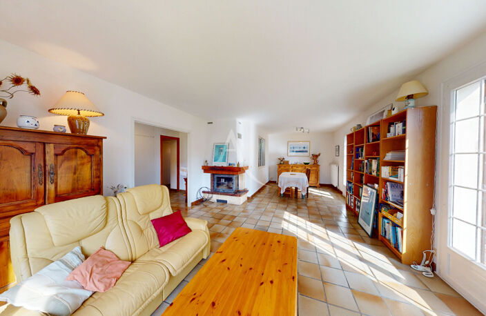Maison à vendre à Saint-Jean-de-Braye, Fort potentiel, 5 chambres, Grand jardin, Travaux à prévoir — photo 3