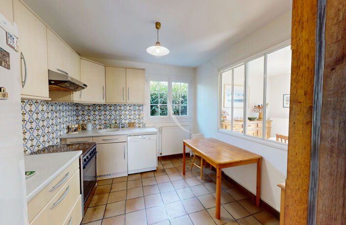 Maison à vendre à Saint-Jean-de-Braye, Fort potentiel, 5 chambres, Grand jardin, Travaux à prévoir — photo 4