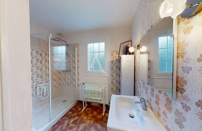 Maison à vendre à Saint-Jean-de-Braye, Fort potentiel, 5 chambres, Grand jardin, Travaux à prévoir — photo 5