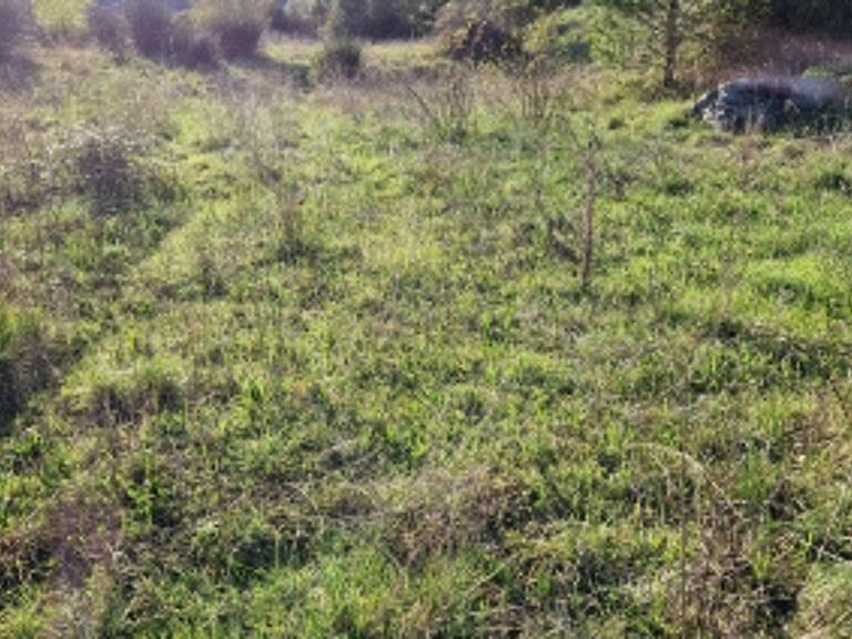 šTerrain à batir — photo 1