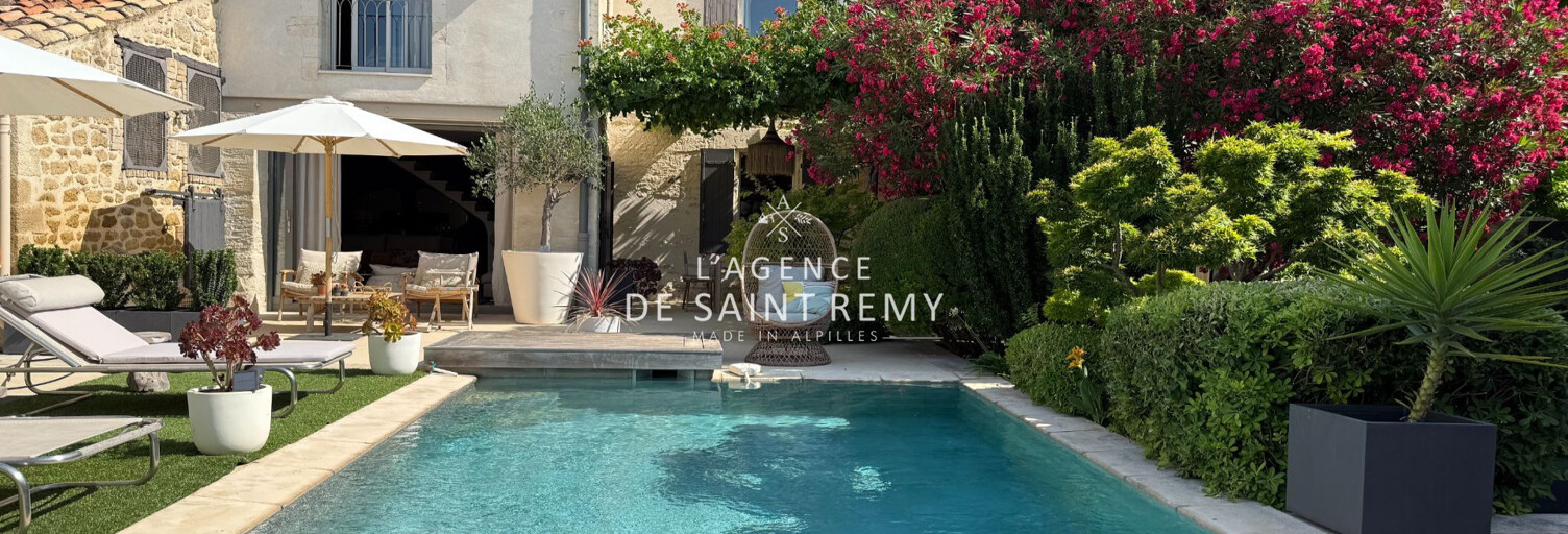 Maison 9 Pièces 240 m² à vendre à Pujaut (30131)