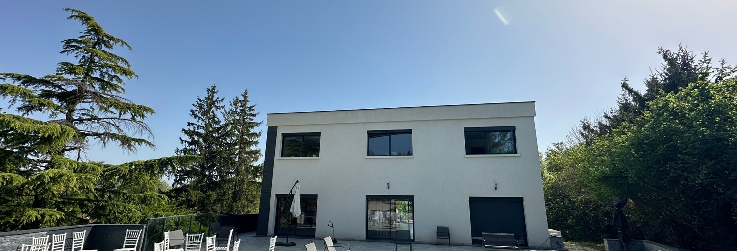 Maison 9 Pièces 247 m² à vendre à Millery (69390)