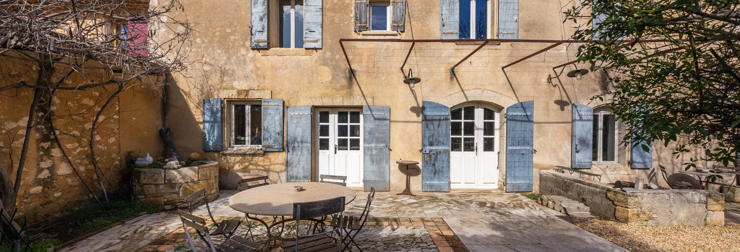 Maison 7 Pièces 180 m² à vendre à Robion (84440)